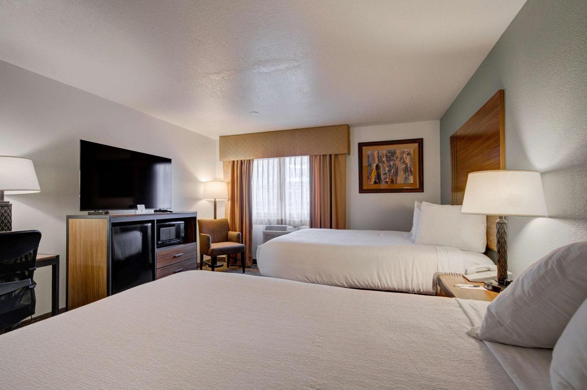 The Ridgeline Hotel At Yellowstone, Ascend Hotel Collection Gardiner Exterior foto